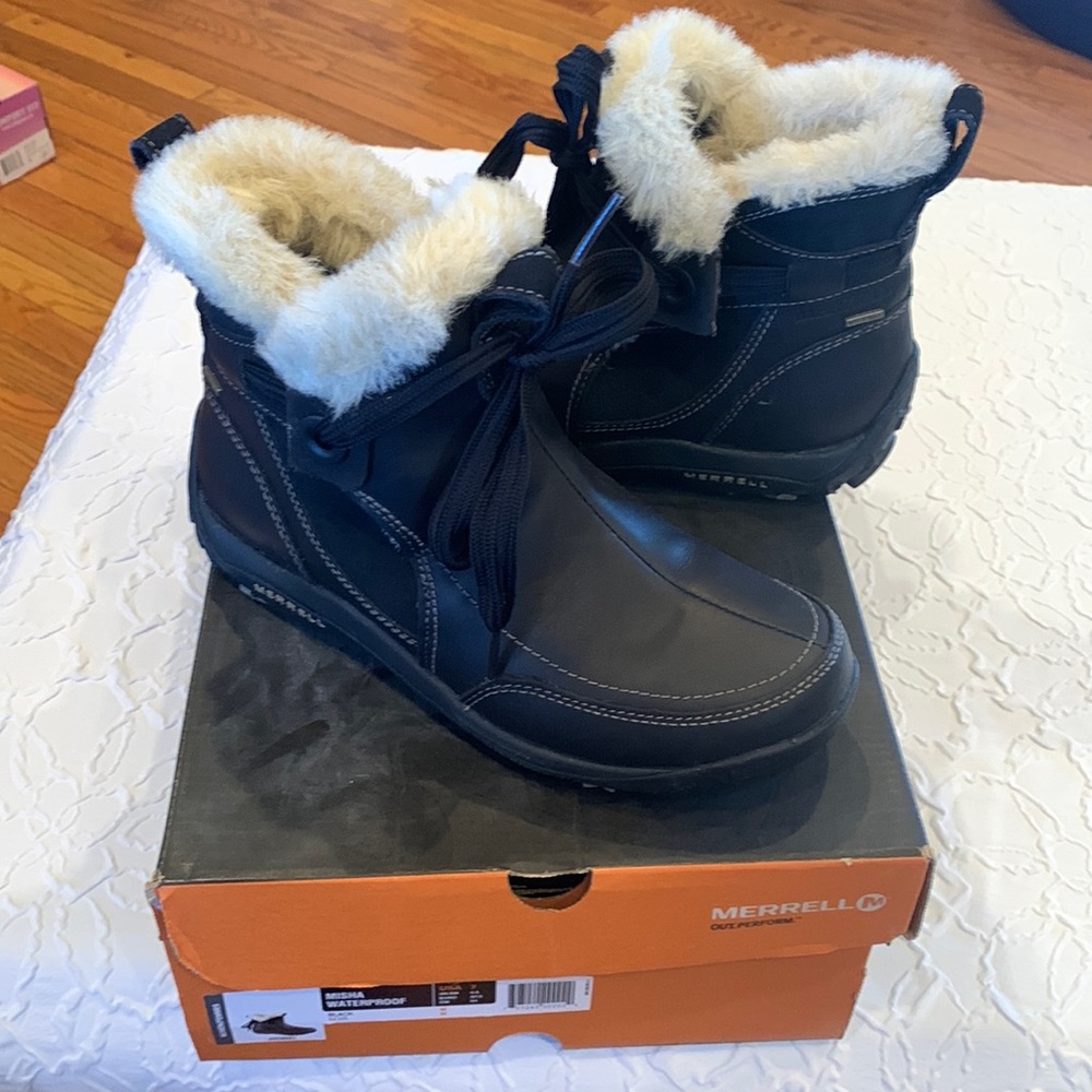 Merrell boots. Black leather with suede accents